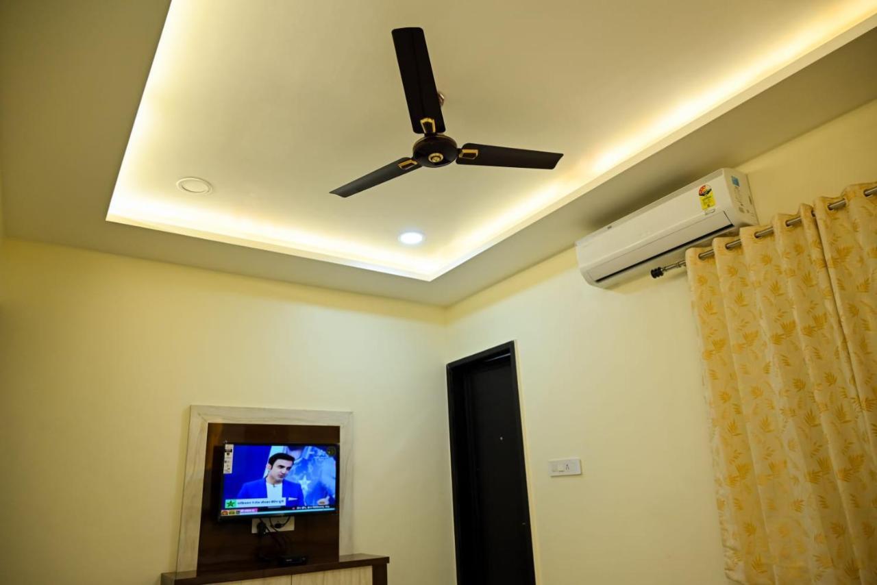 Hotel Golden Bliss Bhopal Exterior foto