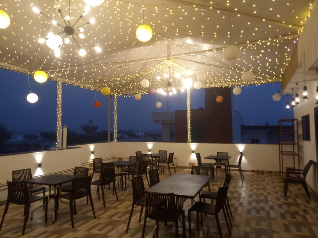 Hotel Golden Bliss Bhopal Exterior foto
