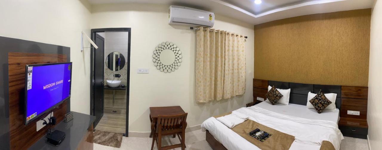 Hotel Golden Bliss Bhopal Exterior foto