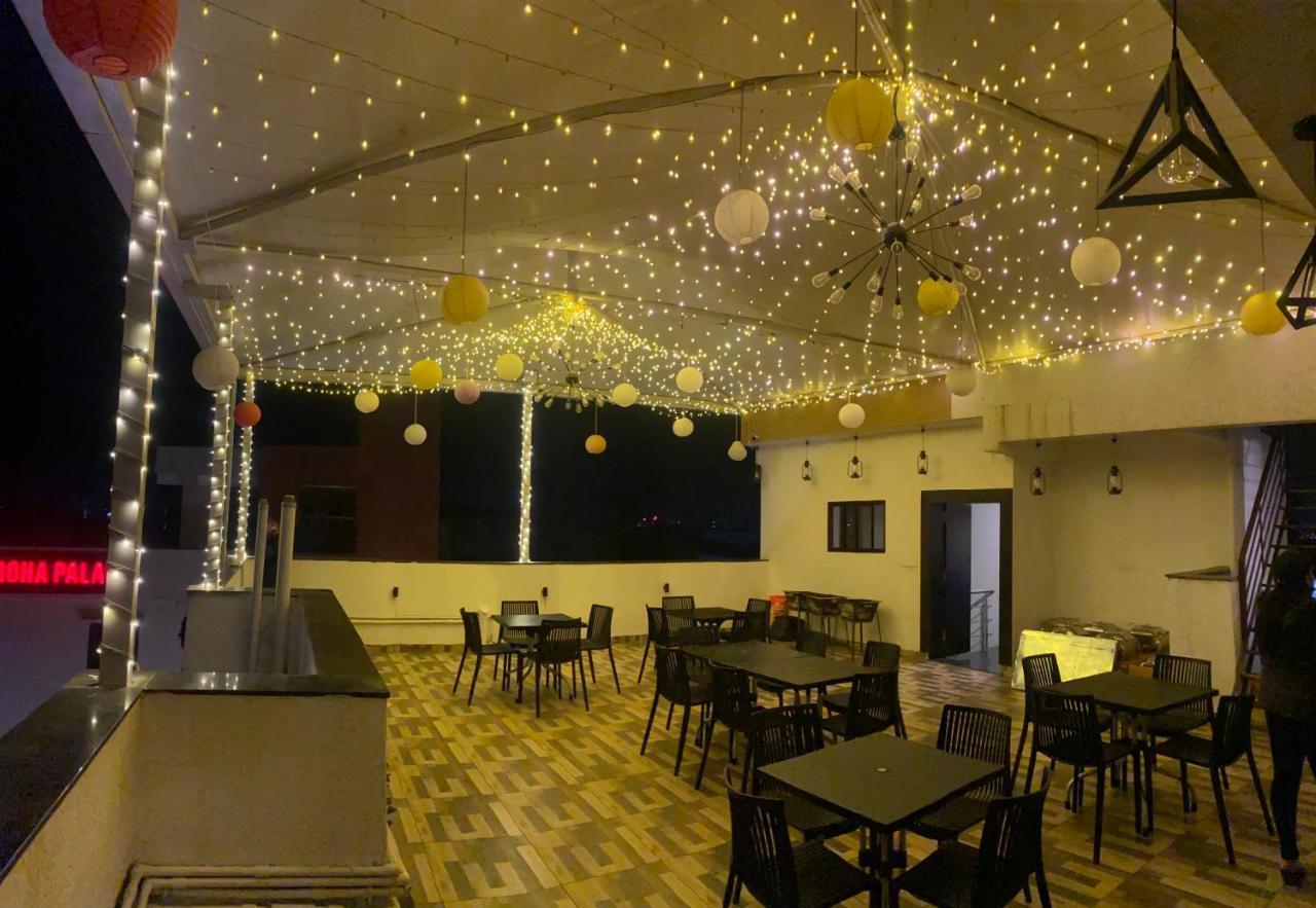 Hotel Golden Bliss Bhopal Exterior foto